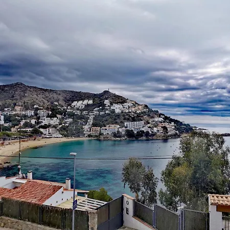 Canyelles Playa Daire Roses